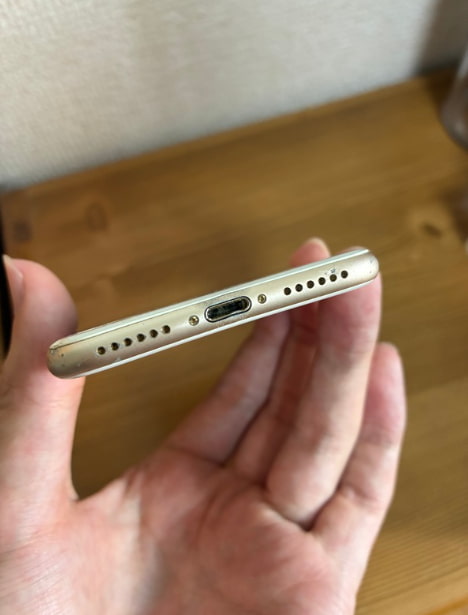 充電ポートまで壊れたiPhone7